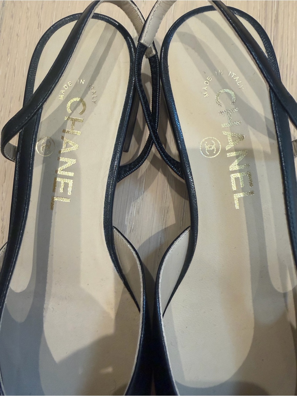 CHANEL Black Leather Slingback Flats - Picture 2 of 11